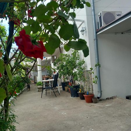 Guest House Dada Mostar Exterior photo